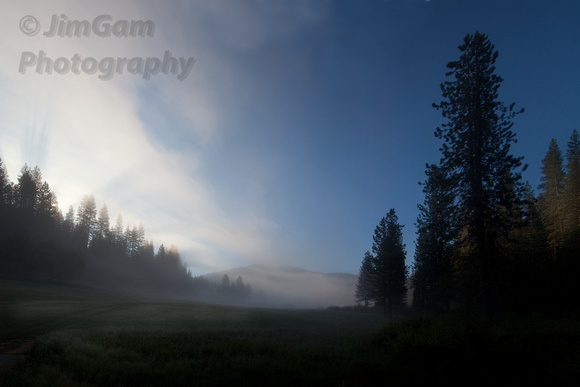 California, Wawona, Yosemite, dawn, mist, sunrise