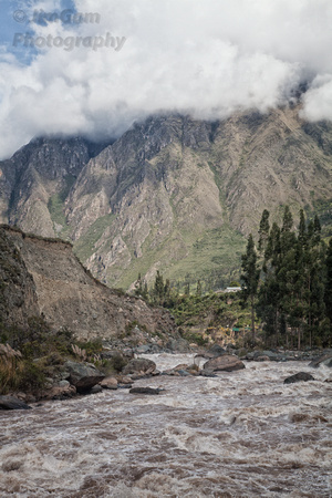 "Aguas Caliente", "Machu Picchu", Peru, "Sacred Valley", "Urubamba River", train