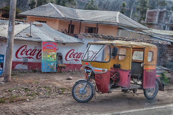 Peru, "Sacred Valley", jitney, motorized, "street scene"