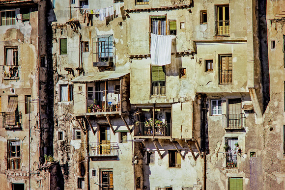 "cliff houses"