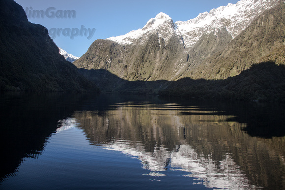"Doubtful Sound", "New Zealand", cruise, Fiordland. fiord, mountains, reflection